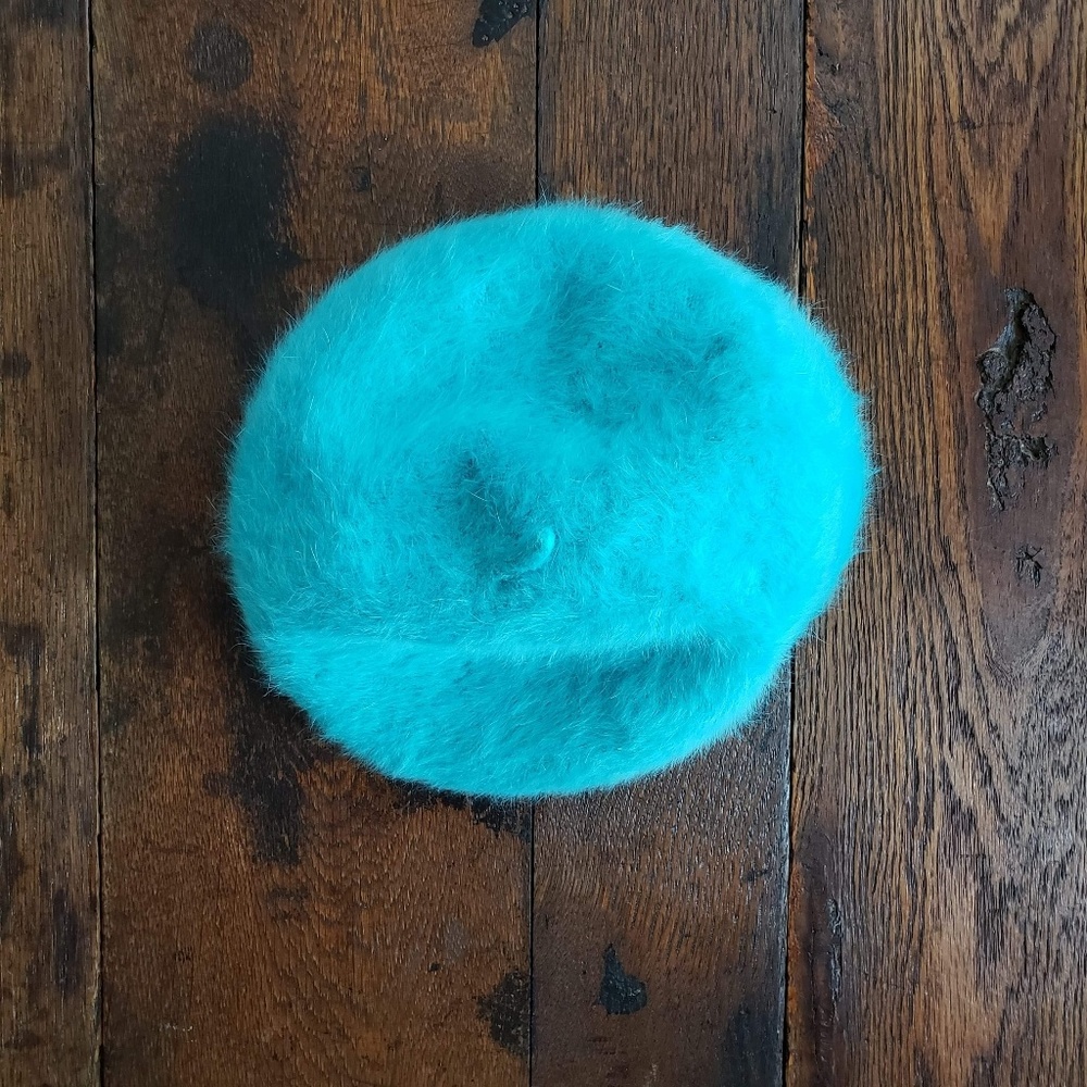 Light Blue Pastel Rabbit Fur Beret (Angora)